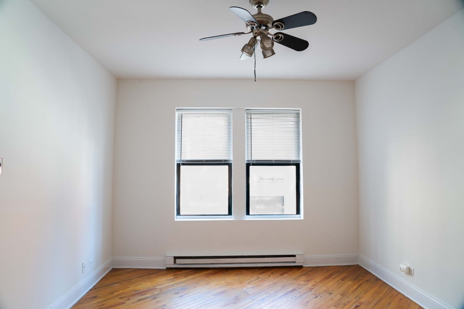 Chicago Apartment: 840 W. Montrose Ave
