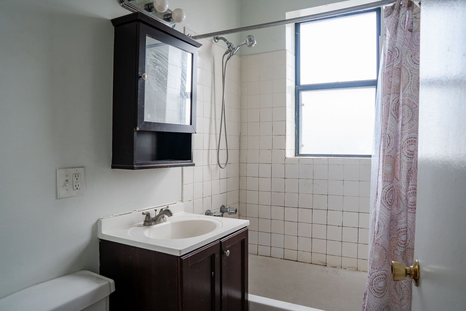 Chicago Apartment: 3146-3170 W. Eastwood Ave