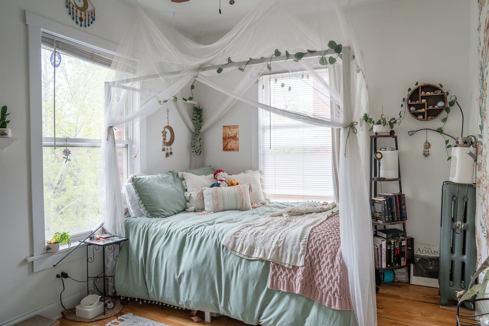 Chicago Apartment: 4730 - 4744 N. Whipple St