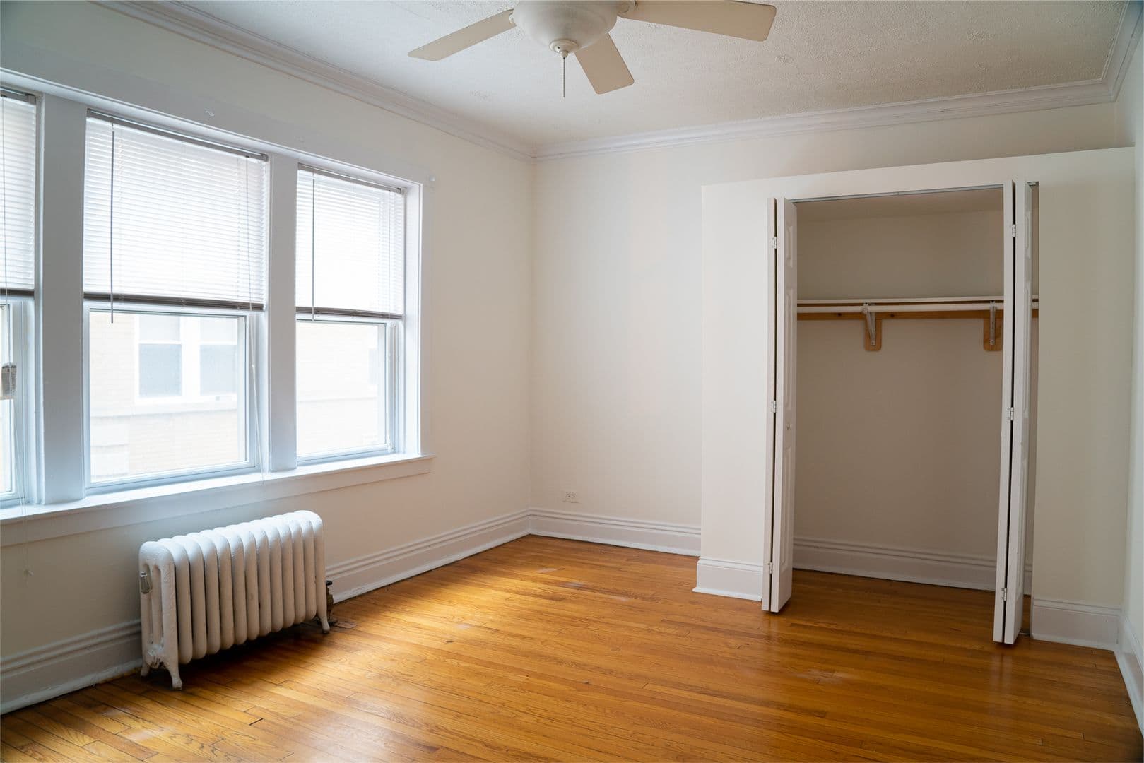 Chicago Apartment: 4440 - 4448 N. Western Ave