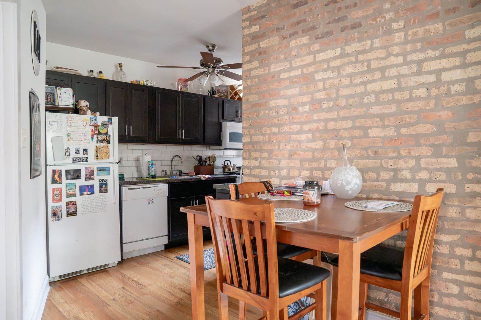 Chicago Apartment: 4730 - 4744 N. Whipple St