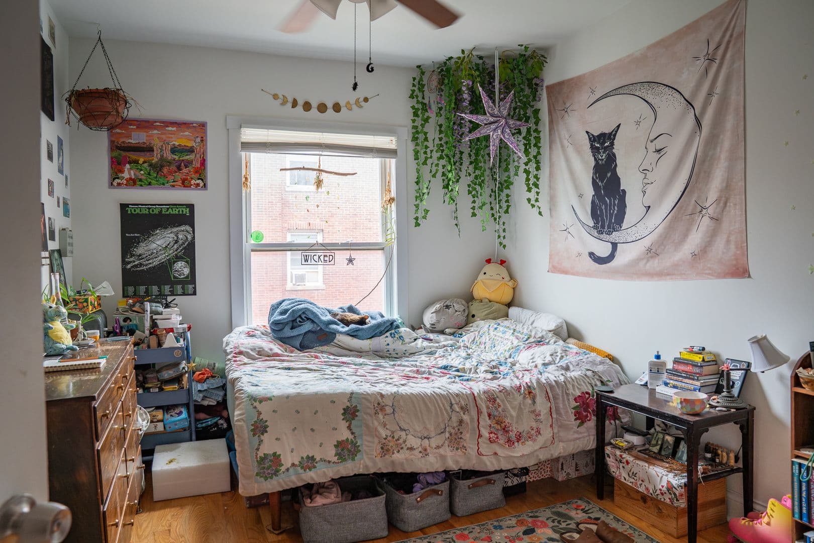 Chicago Apartment: 4730 - 4744 N. Whipple St