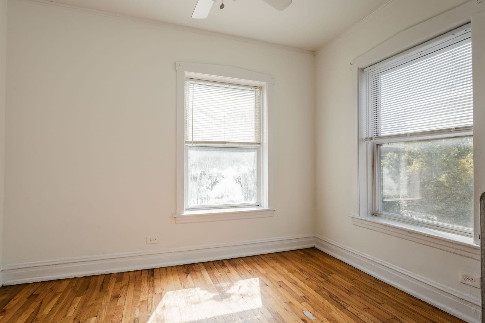 Chicago Apartment: 3334-3344 W. Ainslie St.