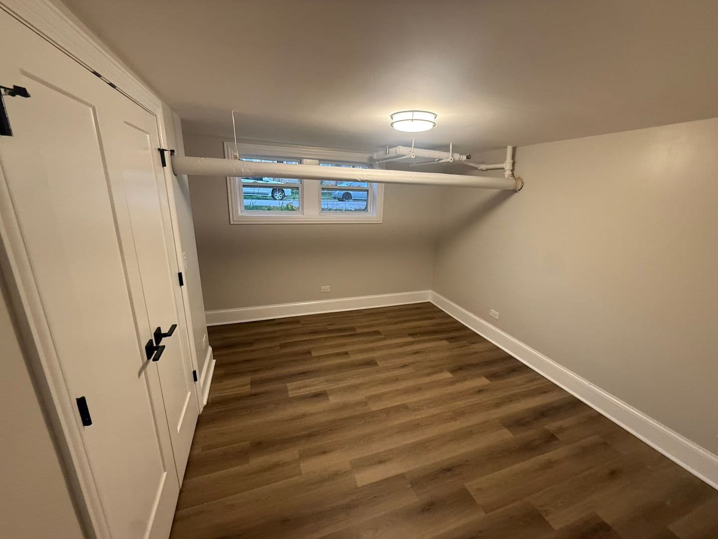 Chicago Apartment: 6414-6416-6418-6422-6424 N Richmond St.