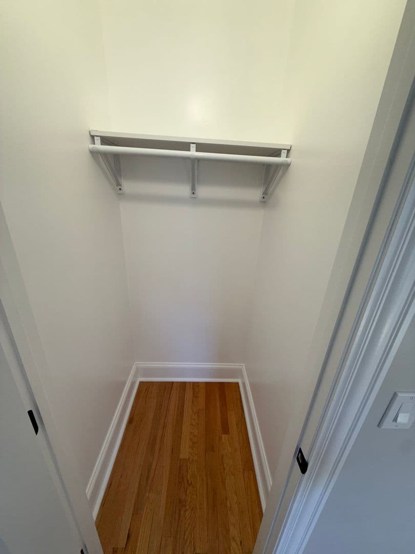 Chicago Apartment: 6428-6430-6432 N Richmond St.