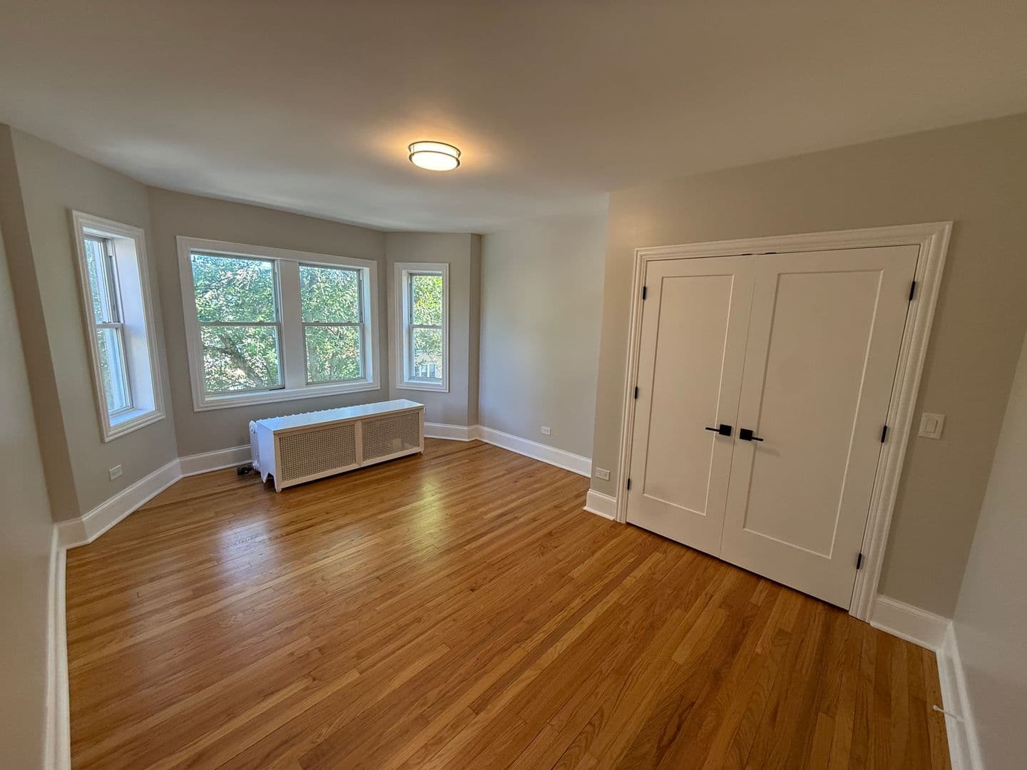 Chicago Apartment: 6428-6430-6432 N Richmond St.