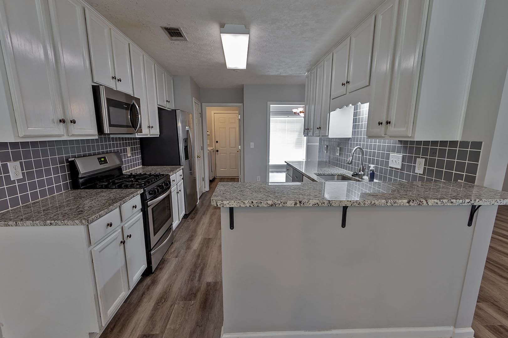 Montgomery House: 1149 Hallwood Lane