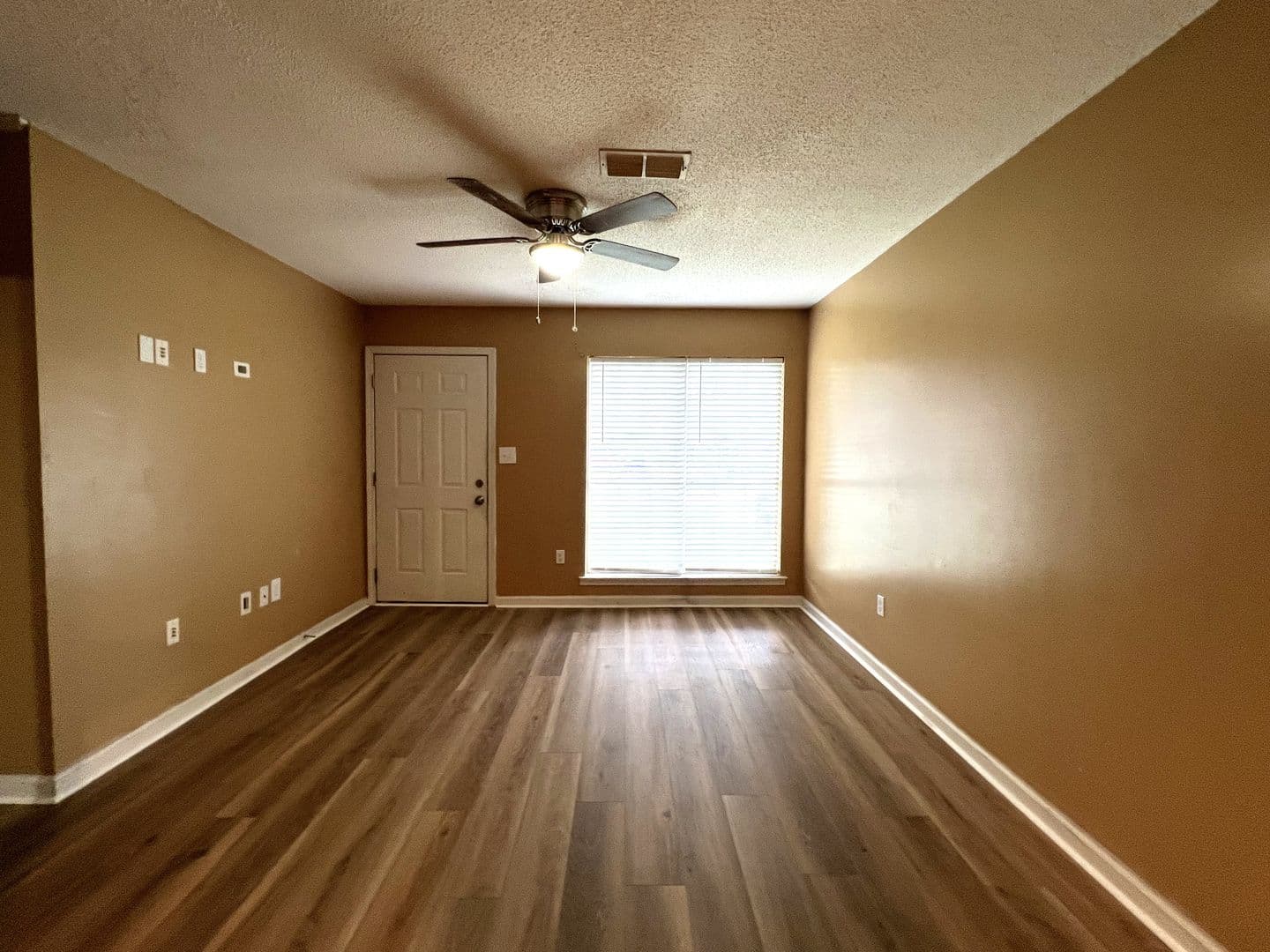 Montgomery House: 2973 Moorcroft Drive