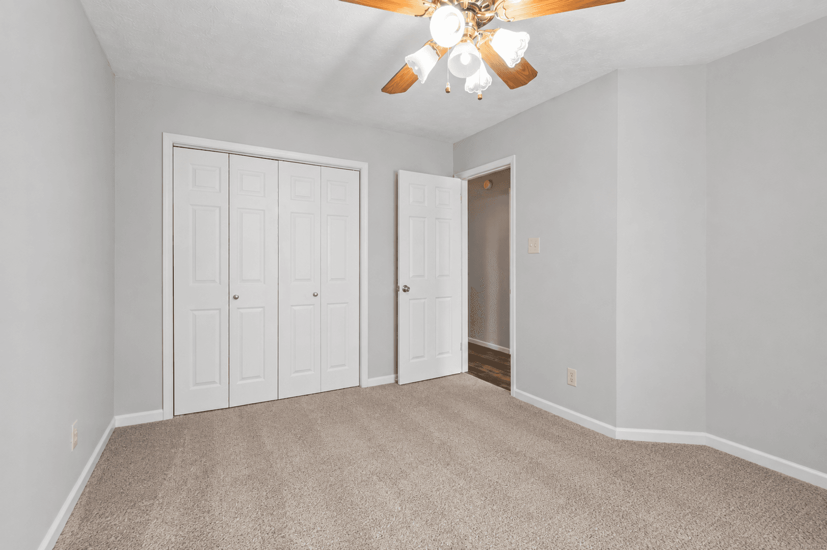 Prattville House: 539 Shelia Boulevard