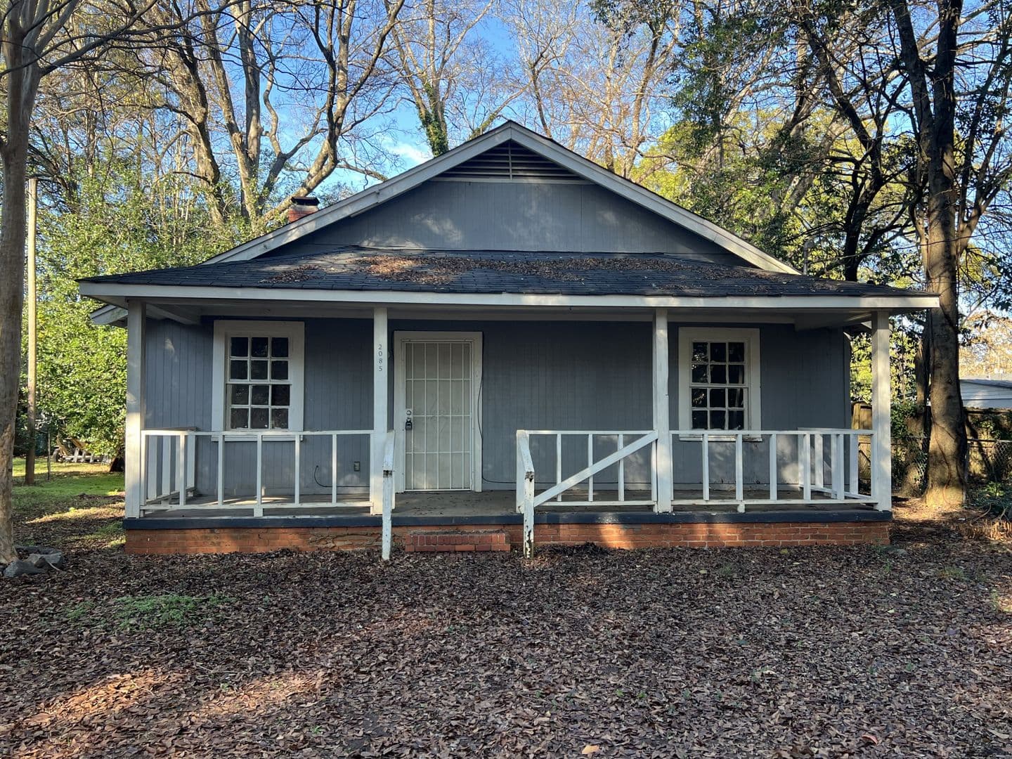 Montgomery House: 2085 Speigle Street
