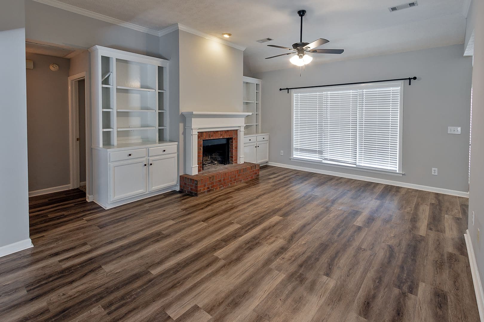 Montgomery House: 1149 Hallwood Lane