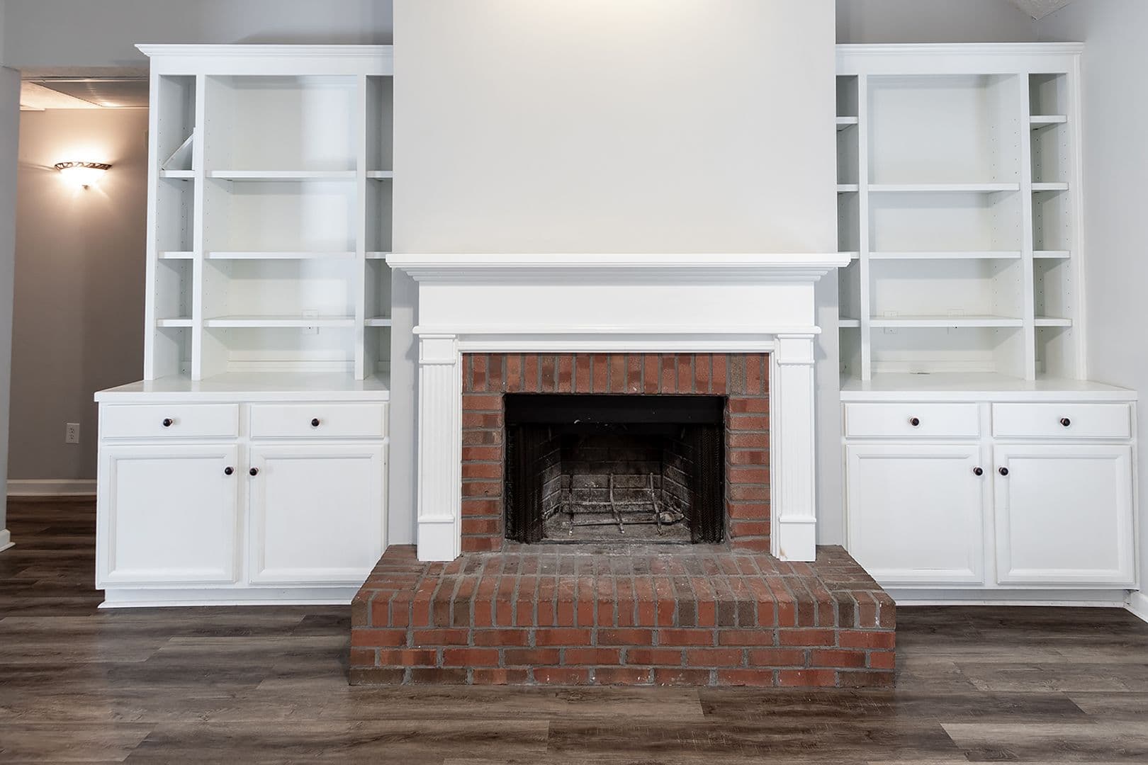 Montgomery House: 1149 Hallwood Lane