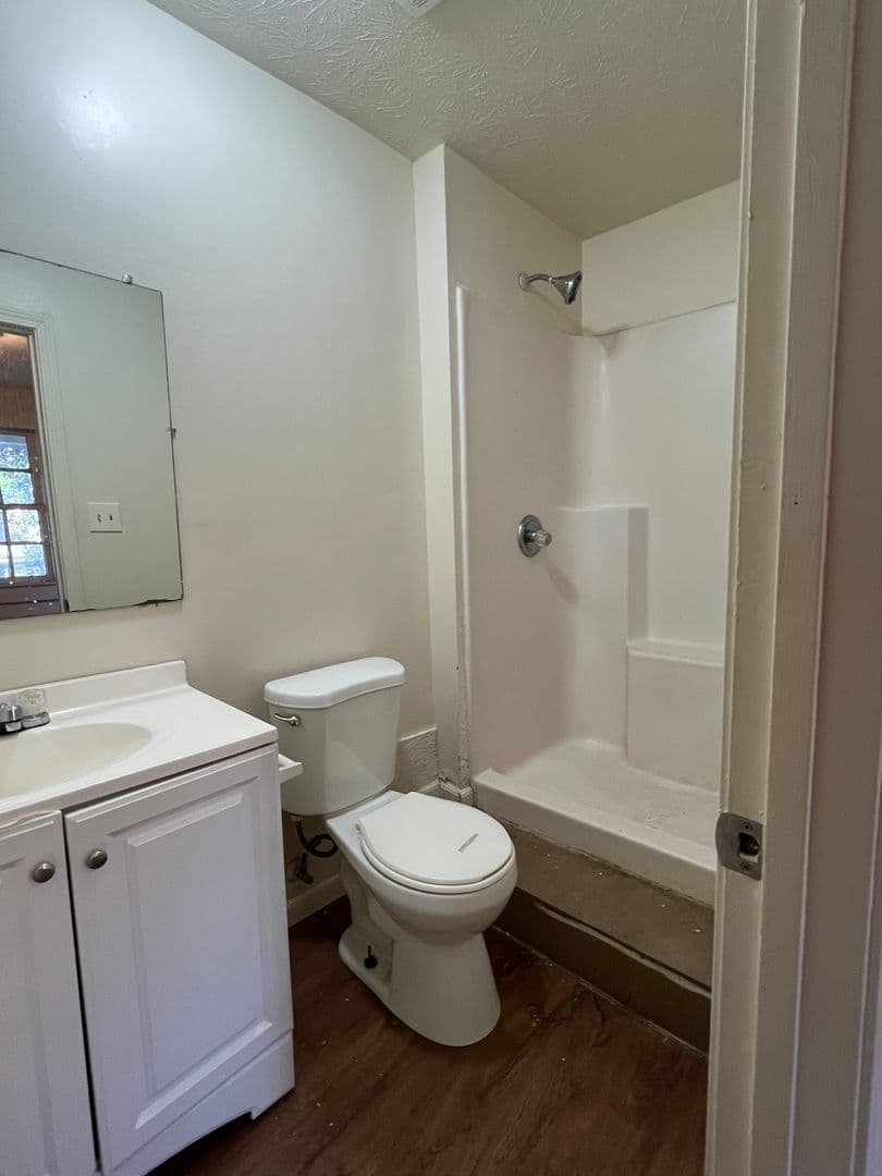 Montgomery House: 2085 Speigle Street