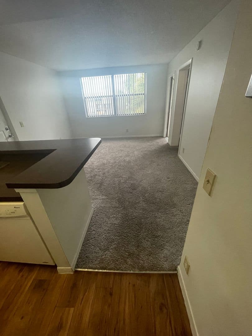 West Palm Beach Condo: 718 Executive Center Dr., #36