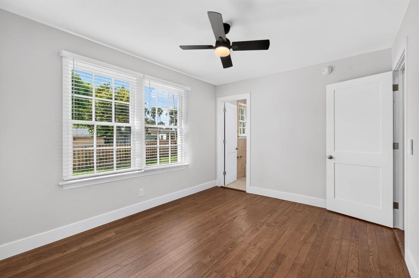 WEST PALM BEACH House: 826 37TH STREET