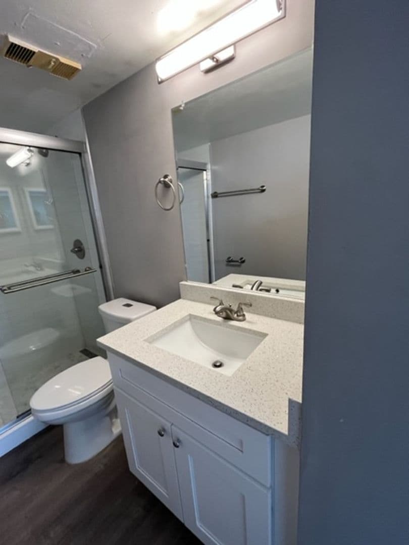 West Palm Beach Condo: 706 Executive Center Dr., #26
