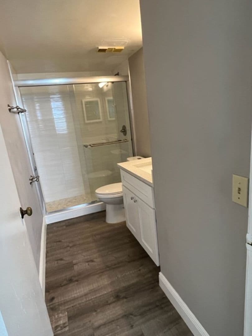 West Palm Beach Condo: 706 Executive Center Dr., #26