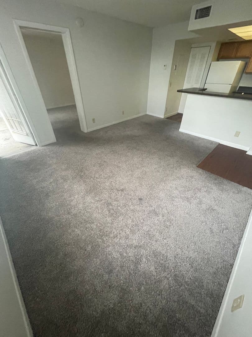 West Palm Beach Condo: 718 Executive Center Dr., #36