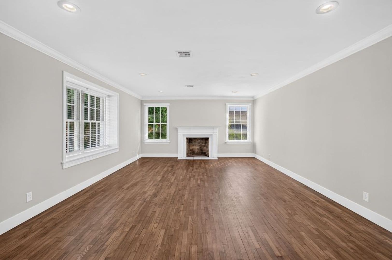 WEST PALM BEACH House: 826 37TH STREET