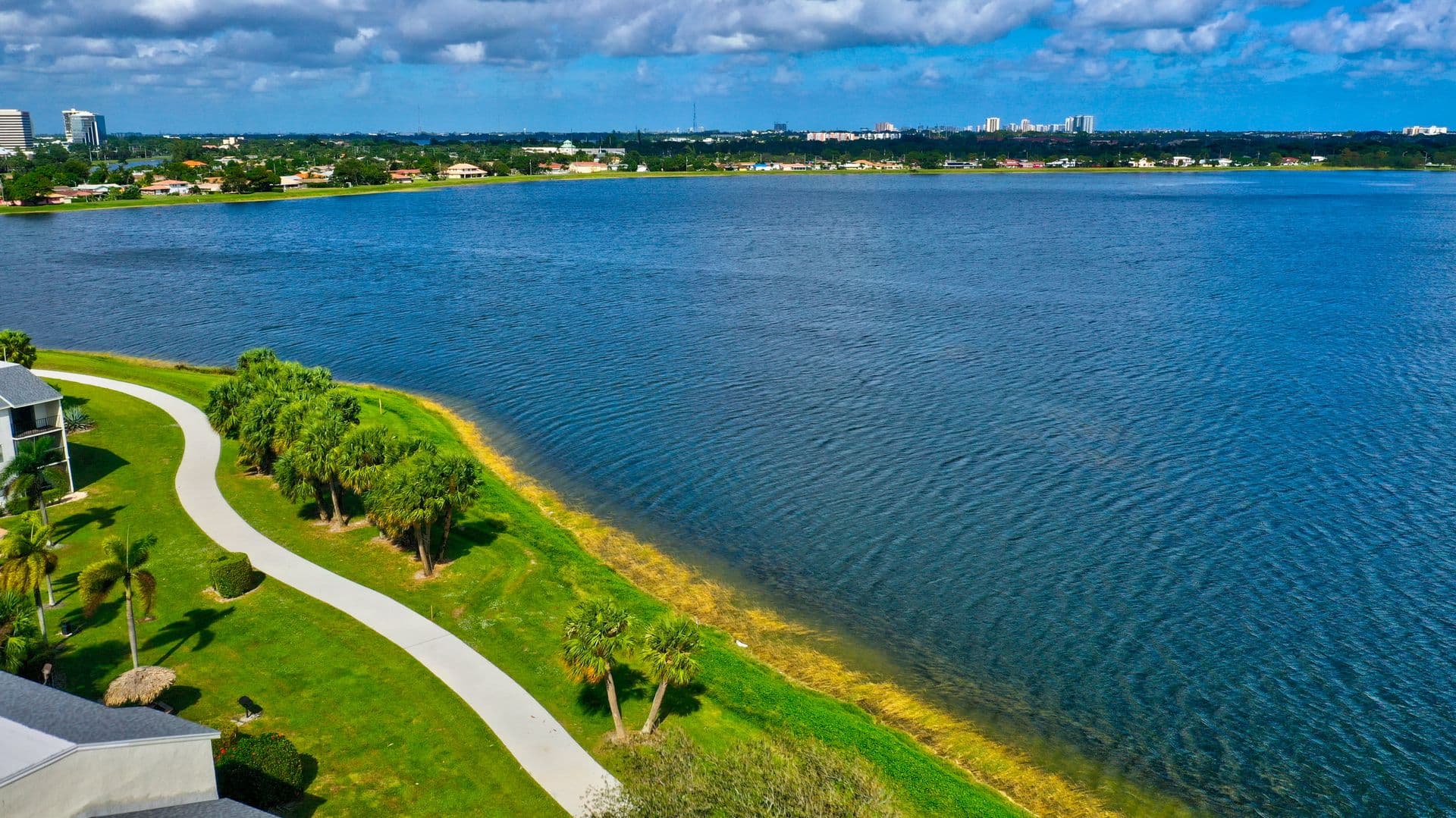 West Palm Beach Condo: 714 Executive Center Dr., #14