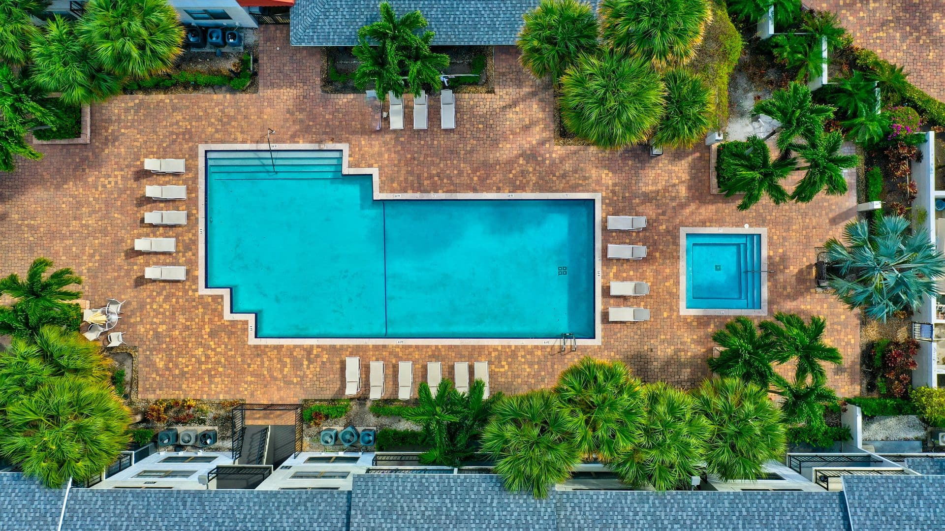 West Palm Beach Condo: 752 Executive Center Dr., #11