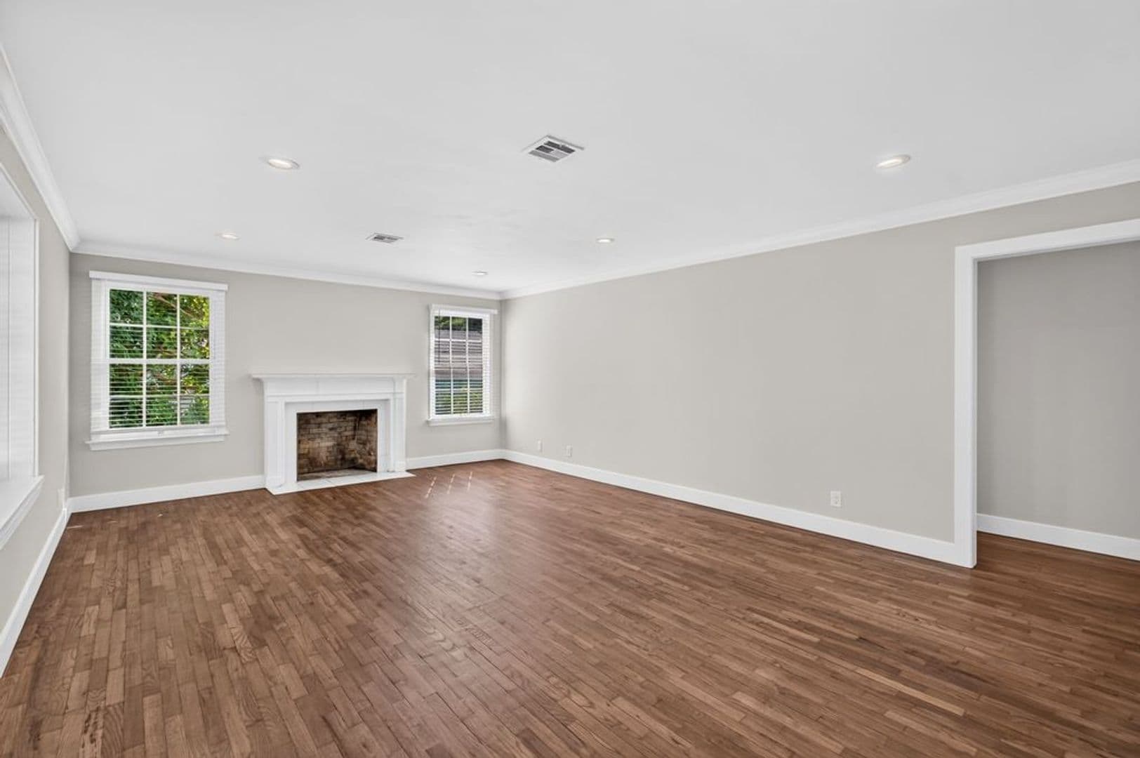 WEST PALM BEACH House: 826 37TH STREET