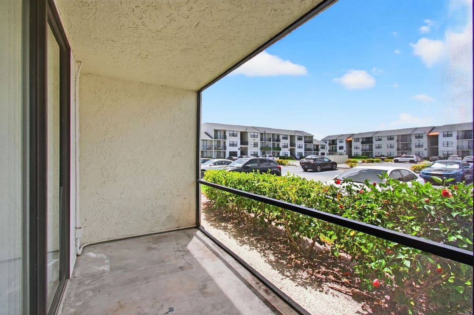 West Palm Beach Condo: 752 Executive Center Dr., #15