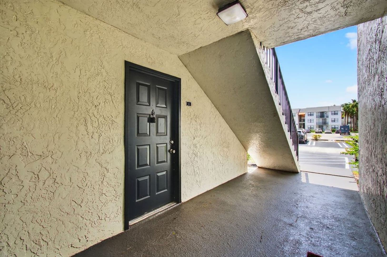 West Palm Beach Condo: 752 Executive Center Dr., #11