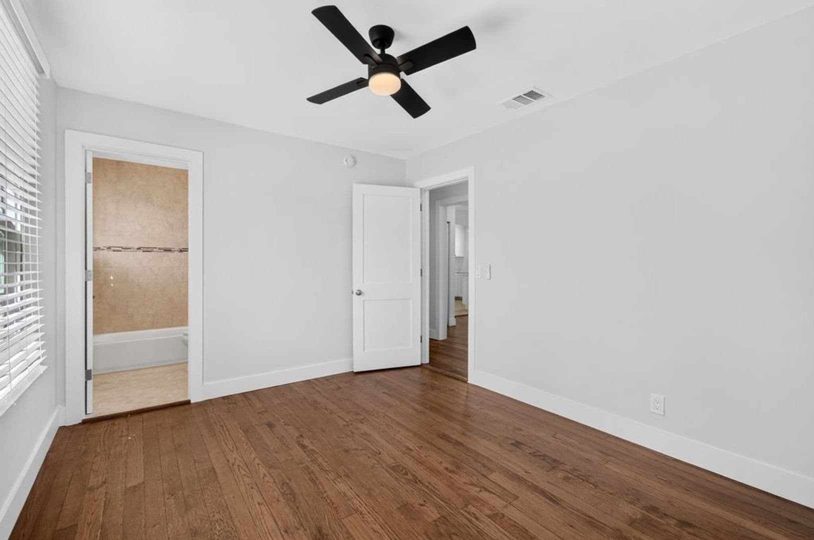 WEST PALM BEACH House: 826 37TH STREET