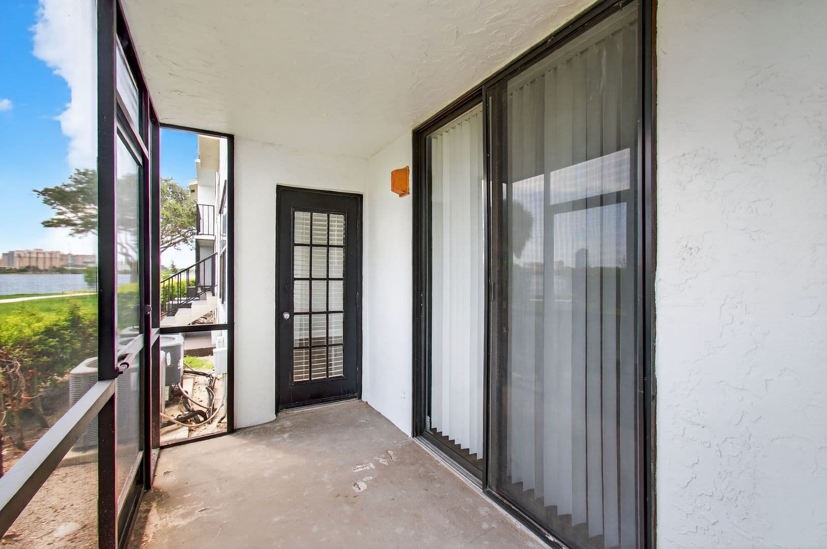 West Palm Beach Condo: 714 Executive Center Dr., #13