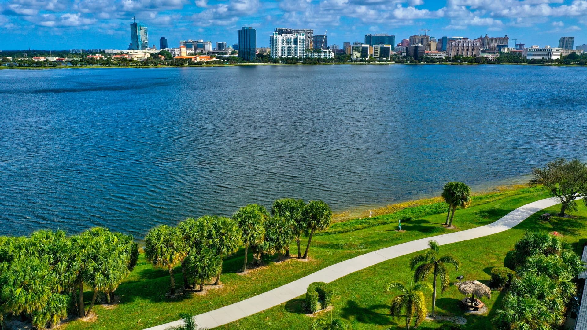 West Palm Beach Condo: 706 Executive Center Dr., #24