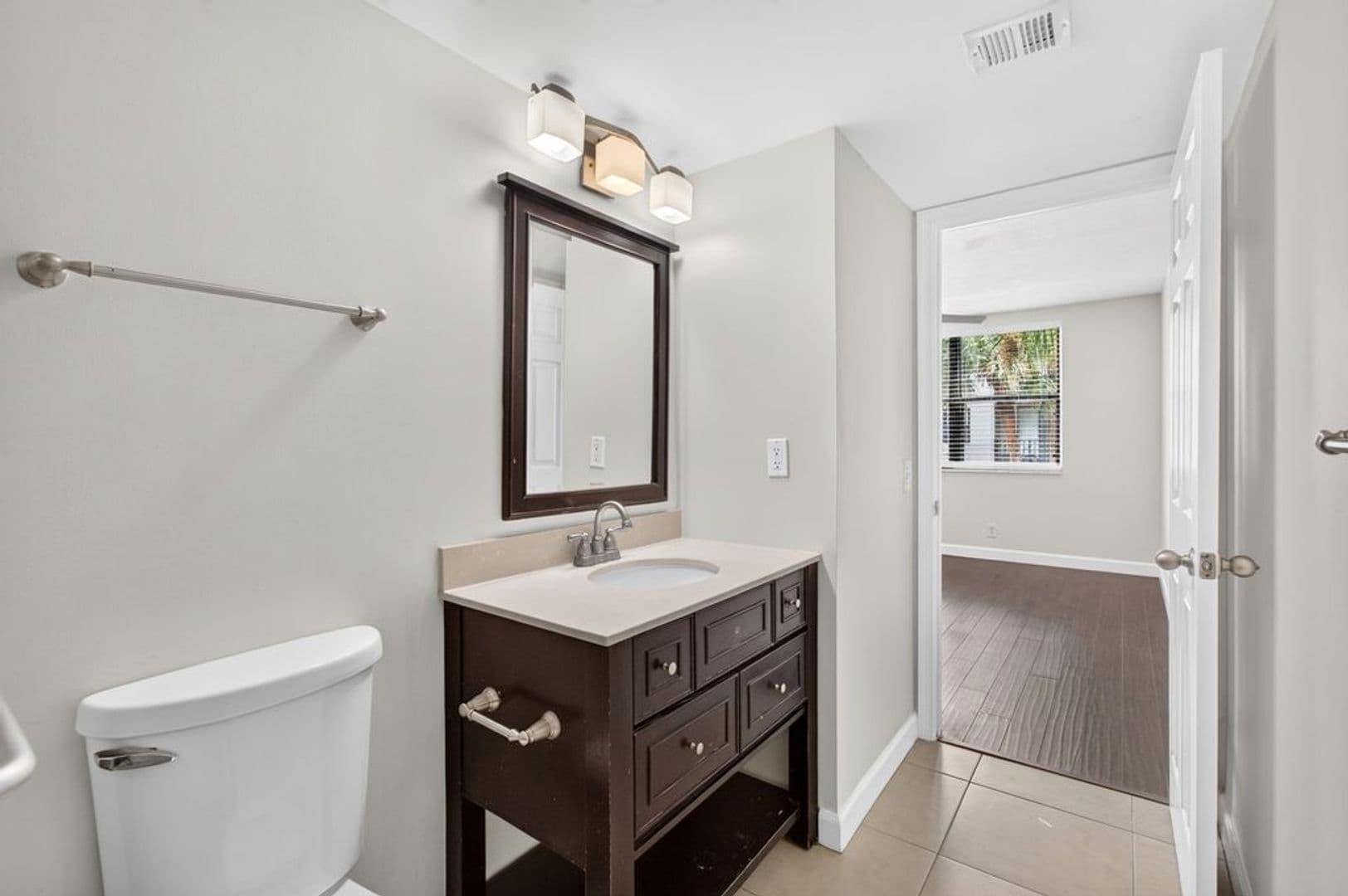 West Palm Beach Condo: 706 Executive Center Dr., #24