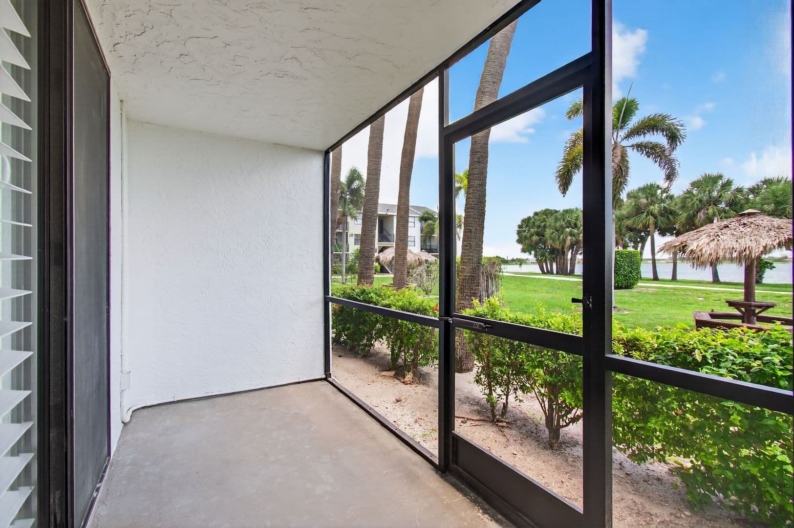 West Palm Beach Condo: 714 Executive Center Dr., #13