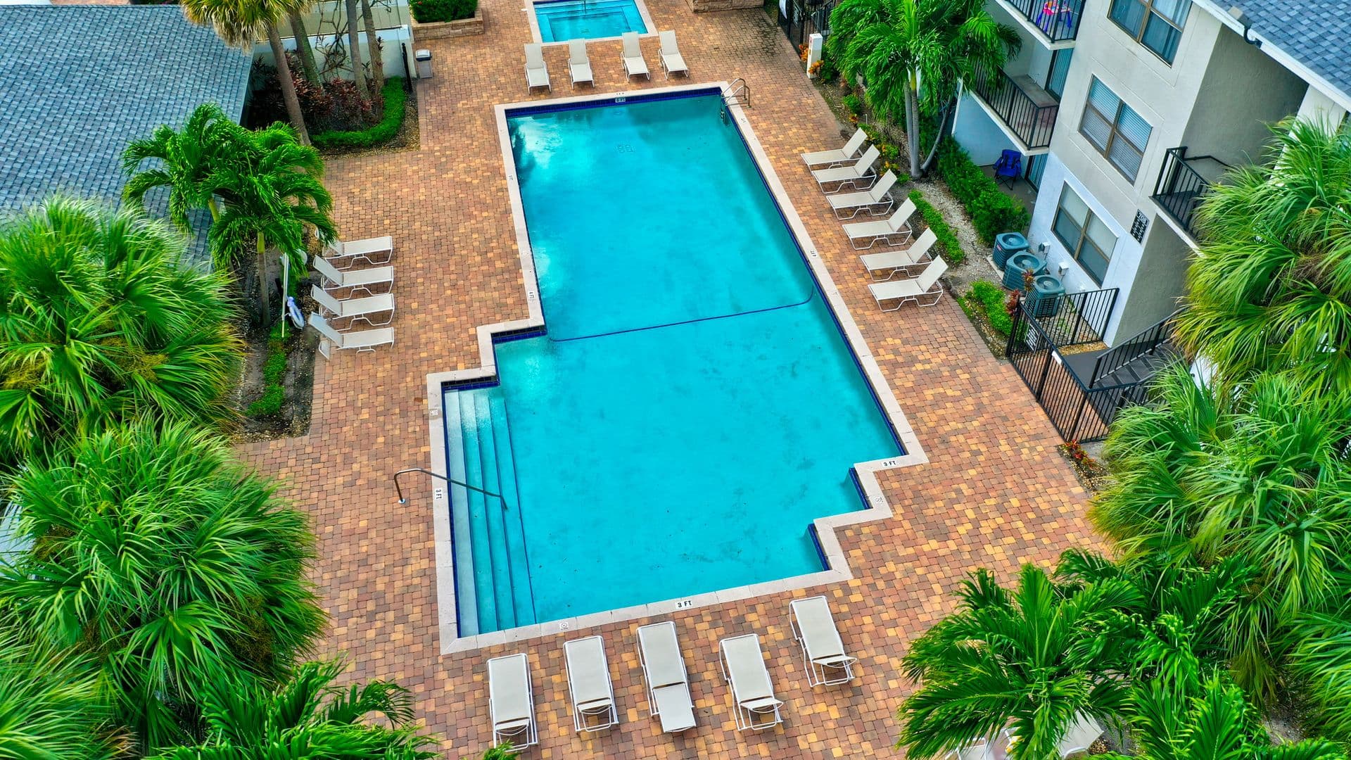 West Palm Beach Condo: 728 Executive Center Dr., #110