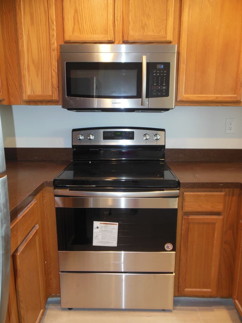 West Palm Beach Condo: 728 Executive Center Dr., #110