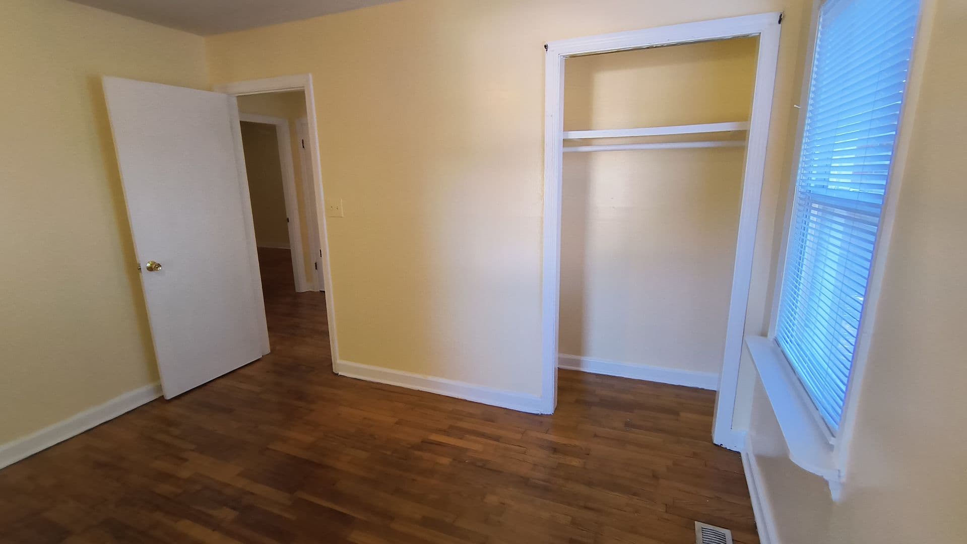 Fayetteville House: 5111 Palmetto Ln