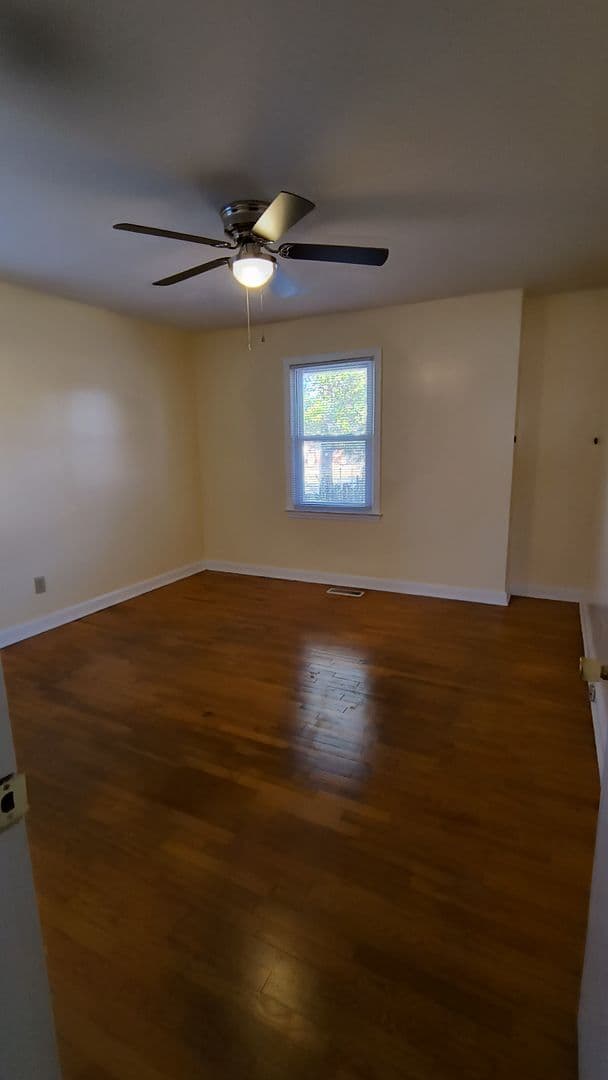 Fayetteville House: 5111 Palmetto Ln