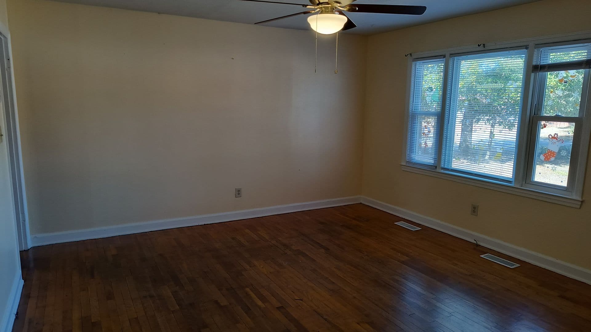 Fayetteville House: 5111 Palmetto Ln