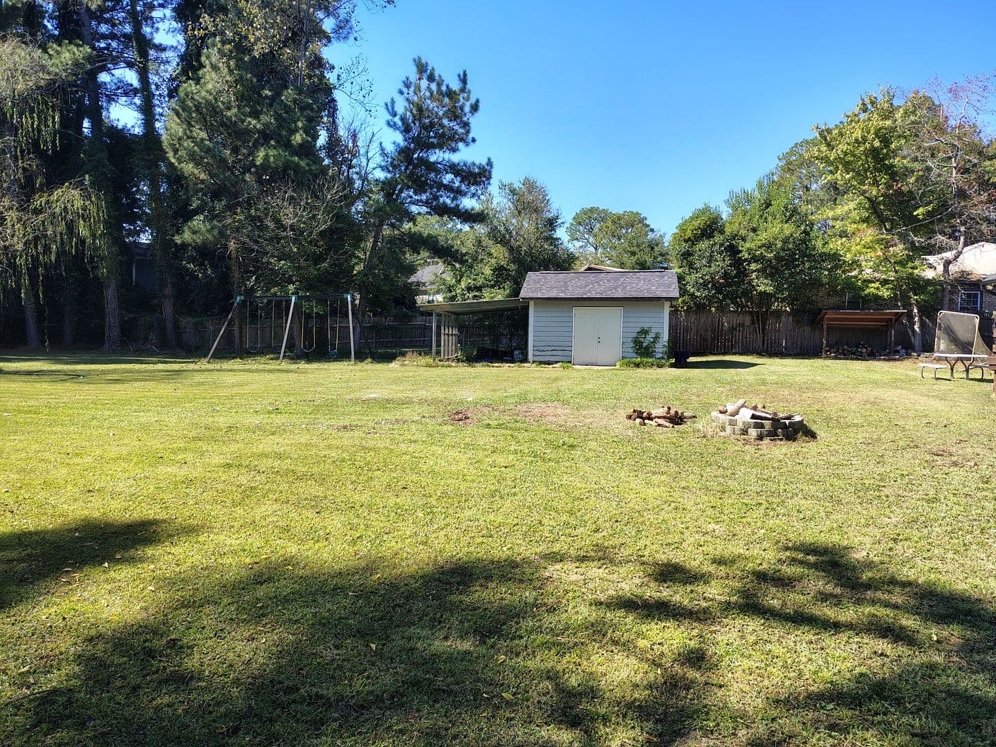 Fayetteville House: 2357 Rolling Hill Road