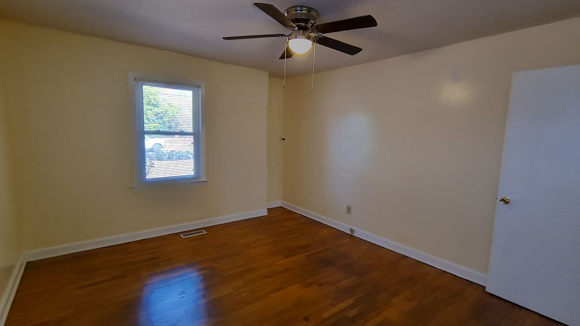Fayetteville House: 5111 Palmetto Ln