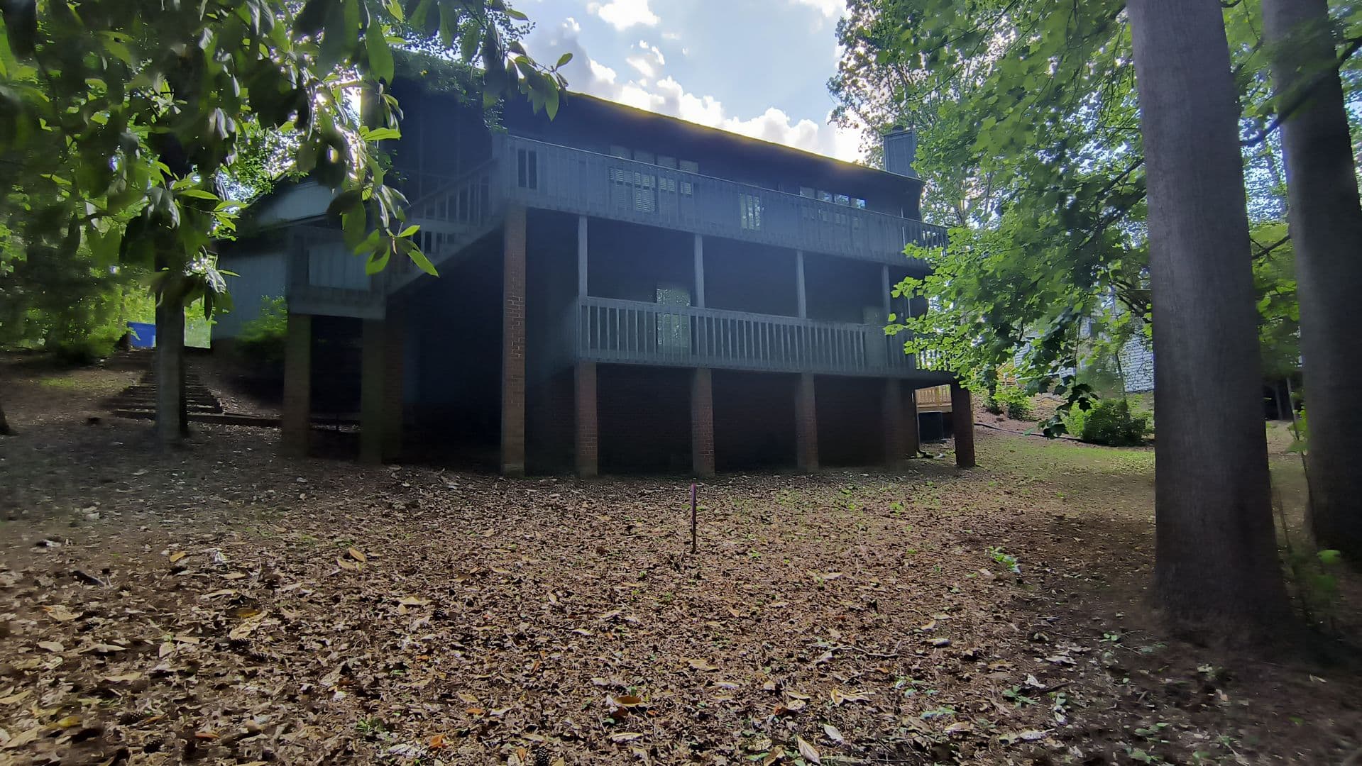 Fayetteville House: 423 Brightwood Drive