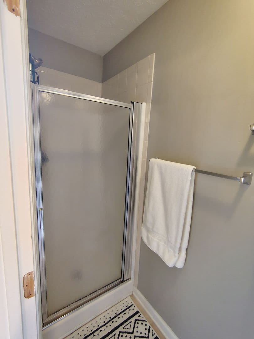 Raeford House: 137 Appalachian Drive