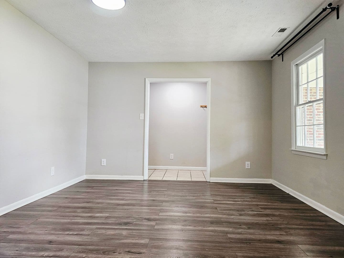 Fayetteville House: 7490 Beverly Drive