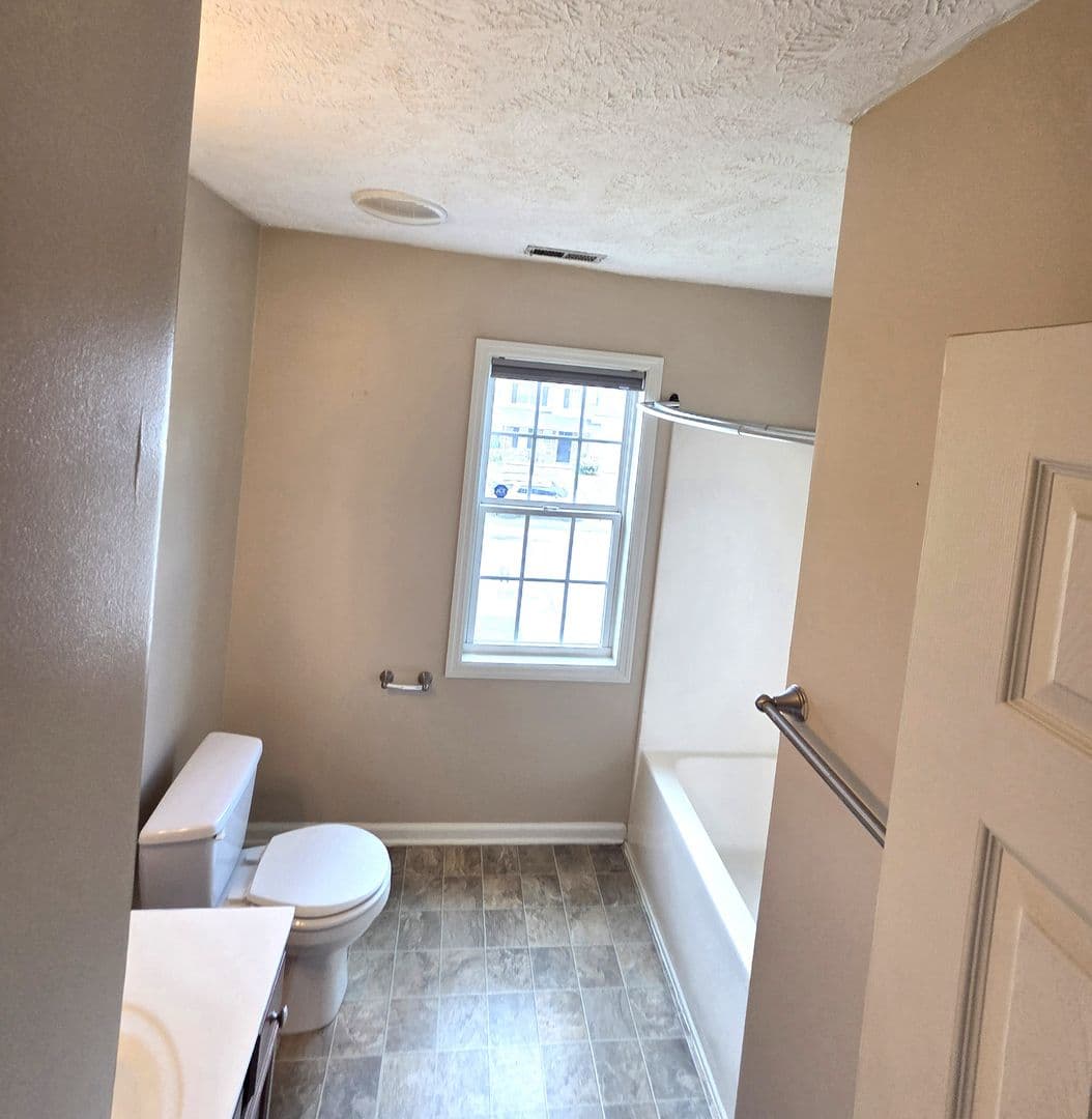 Fayetteville House: 1232 Jereens Creek Rd.