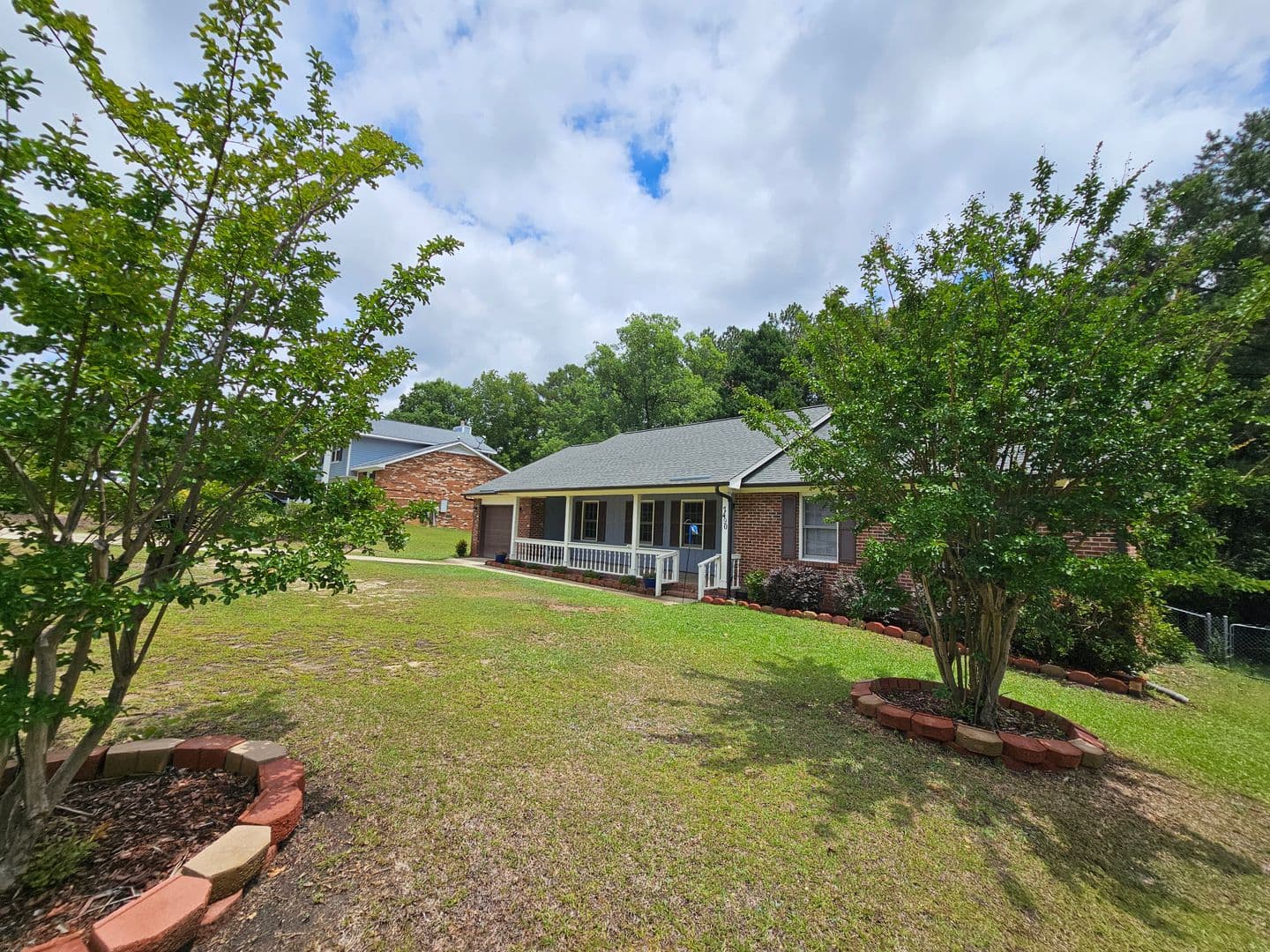 Fayetteville House: 7490 Beverly Drive