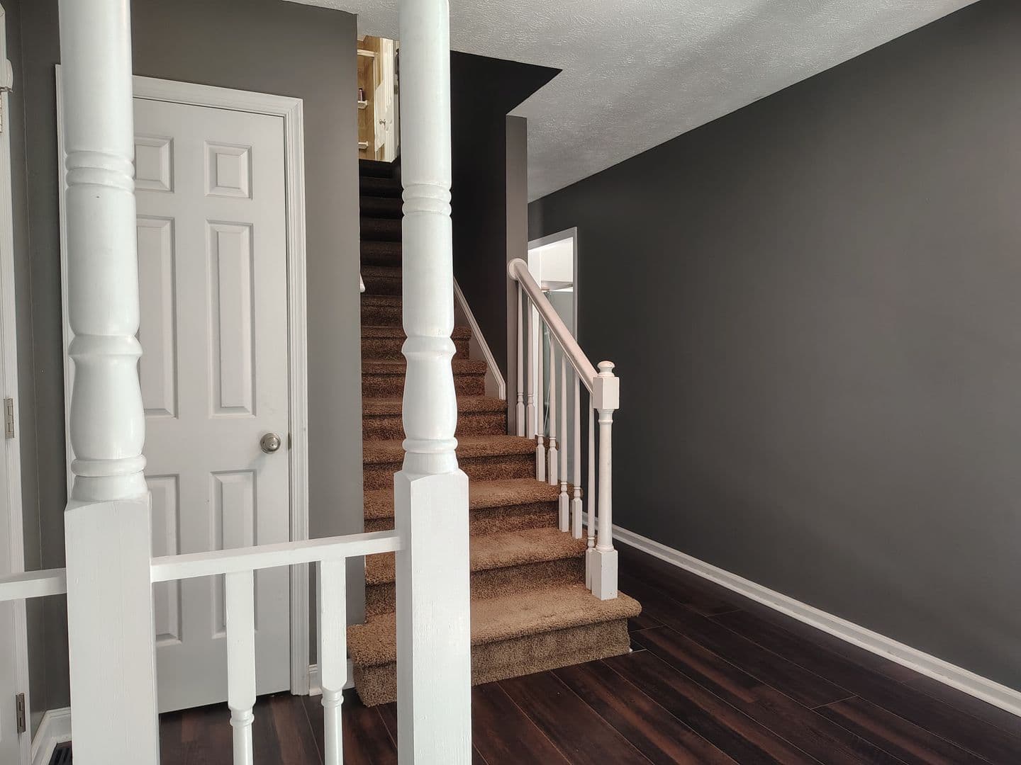 Fayetteville House: 2357 Rolling Hill Road