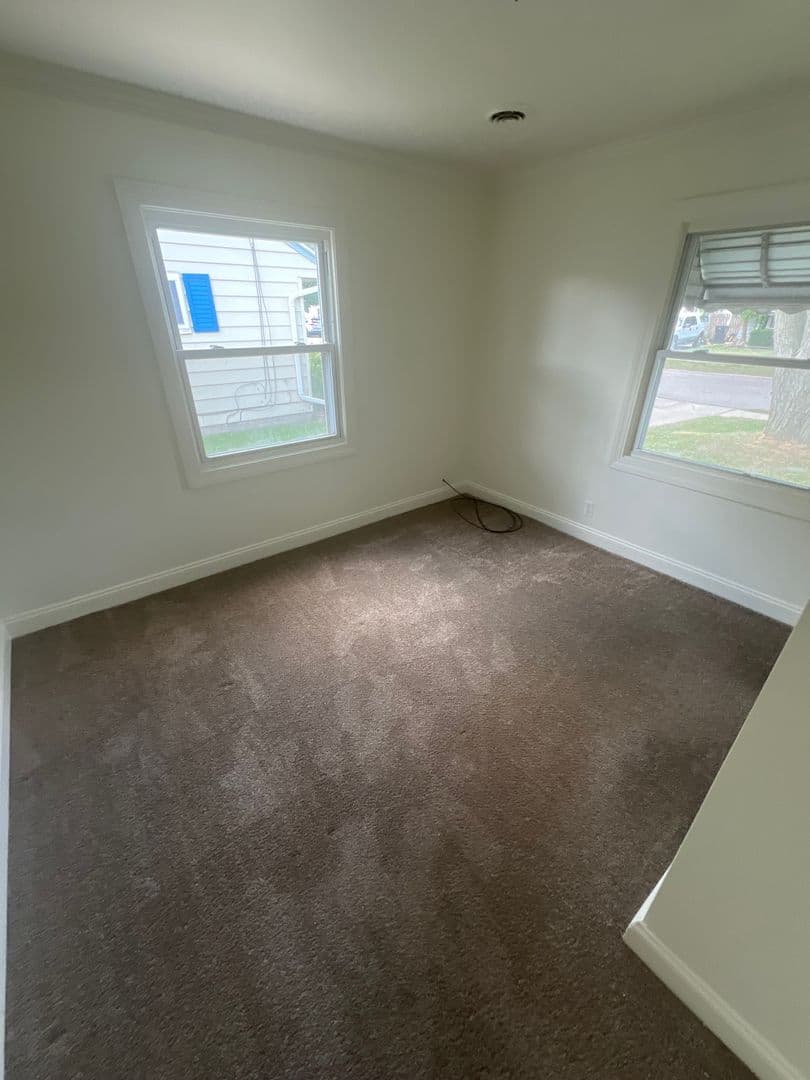 ROSEVILLE House: 26355 ACADEMY ST