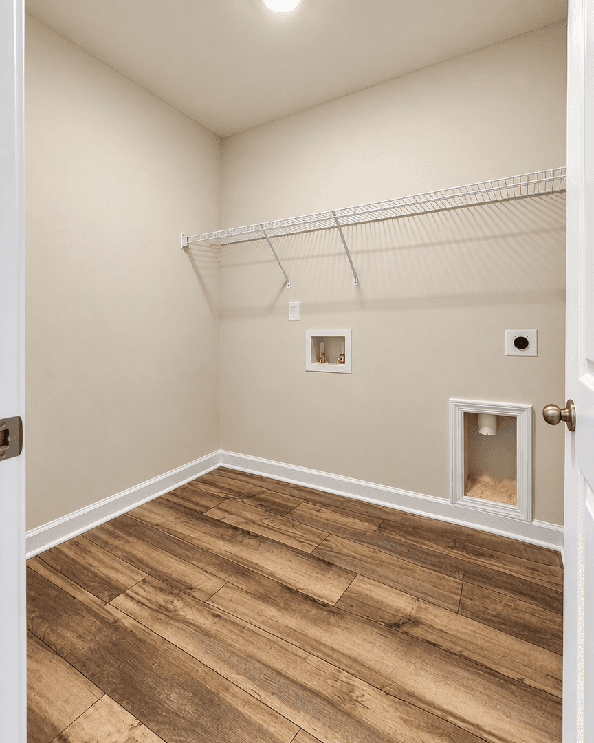 Longs House: 315 Wades Way