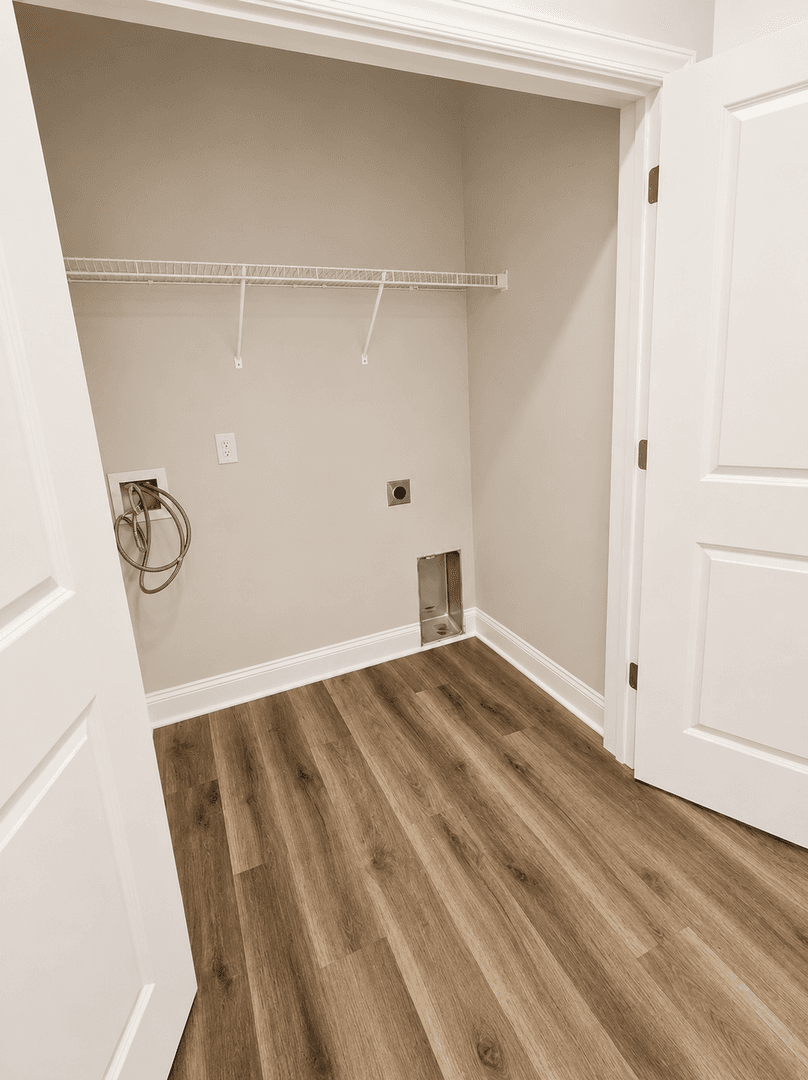 Conway House: 340 Kiskadee Loop, #K