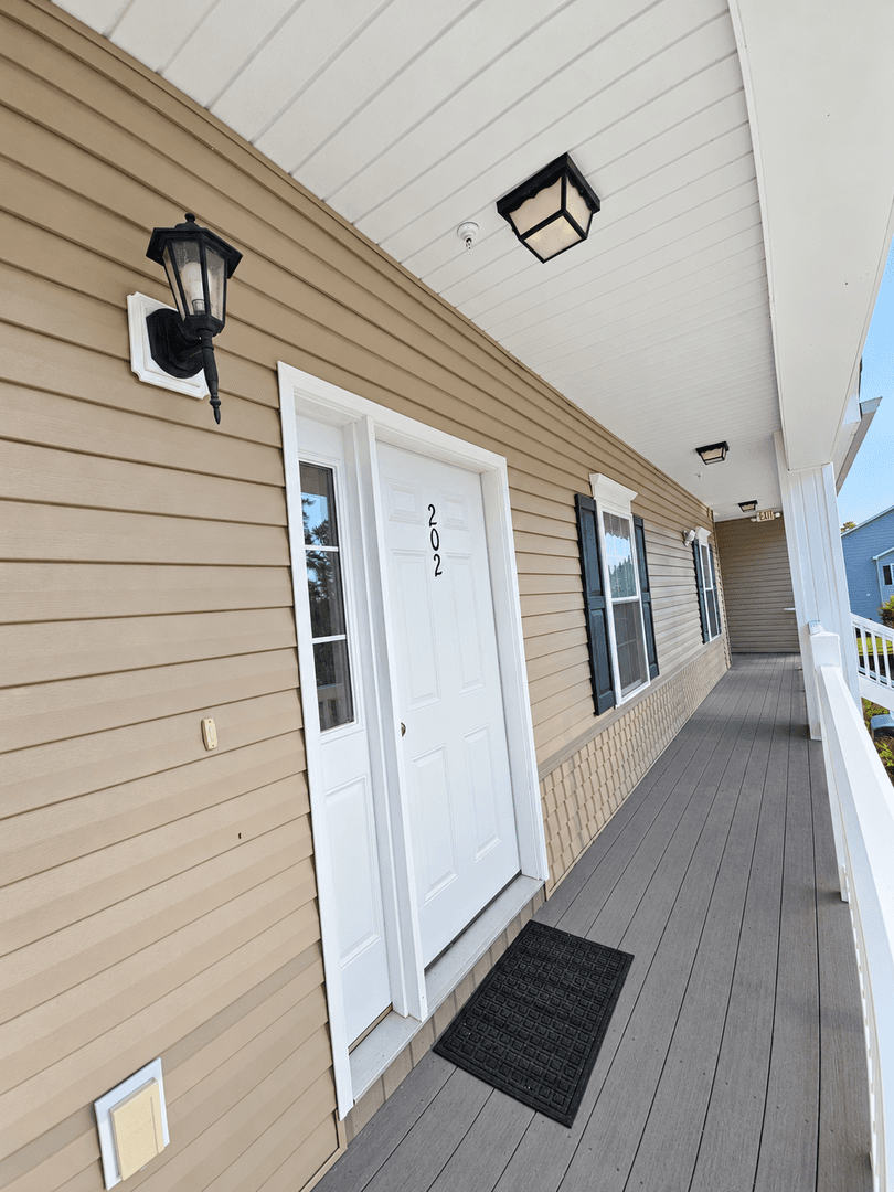 Murrells Inlet House: 949 Jackline Drive 202